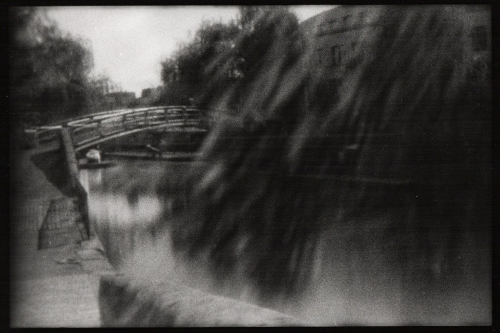 Camden Bridge (pinhole) - a photo by Sam des Fleurs